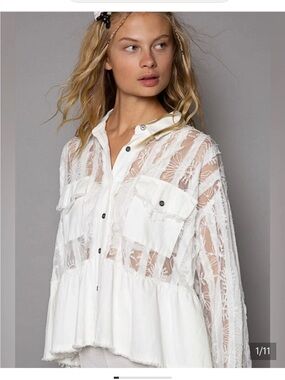 POL White Sheer Lace-Panel Women's  Top